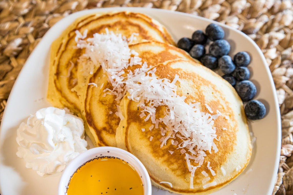 Pancakes, fruit and cream